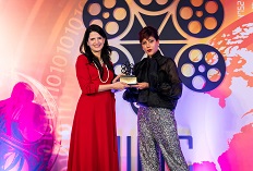 IIFTC Awards - Yasiel Burillo, Ambassador of Panama to Warda Nadiadwala