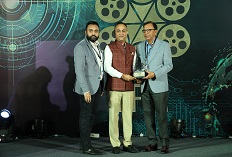 IIFTC Awards - Sameer Upadhyay & Dr Hemraj Ramnial (CSK), Chariman EBD Mauritius to Jayesh Pavra