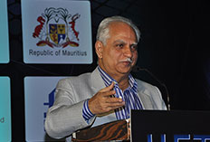 Director Ramesh Sippy