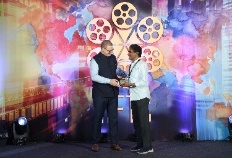 IIFTC Awards - Aliaksandr Matsukou - Consul General of Belarus to Radhamohan Kesanapalli